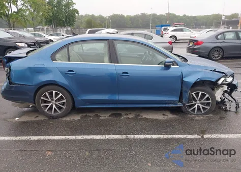 2017 Volkswagen Jetta 1.4T Se z USA, uszkodzony, nr VIN 3VWDB7AJ0HM293674